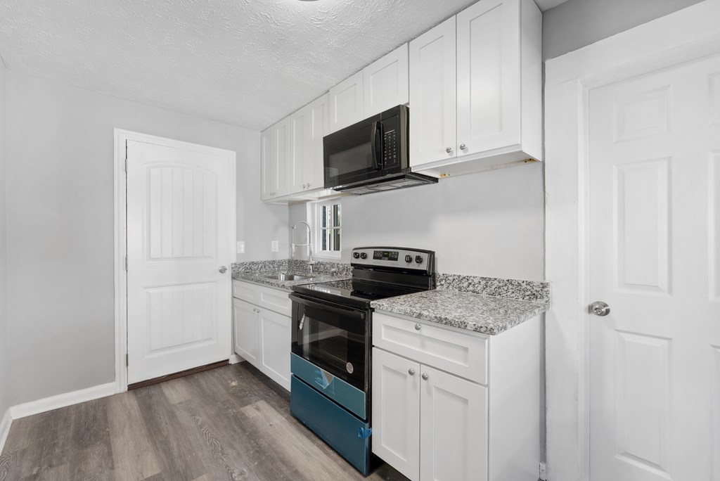 2905 12th Avenue - A